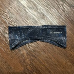 Columbia  ear warmer never worn